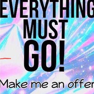 💯🎉🎉 MAKE ME A OFFER !! On all items need this move my closet inventory!! 😃😃